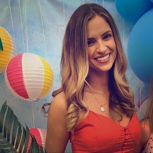 Meet your Posher, Andrea